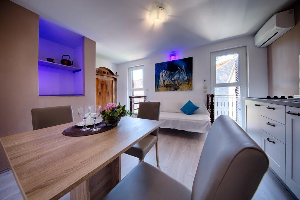 Apartments Villa Anka Komiža Buitenkant foto