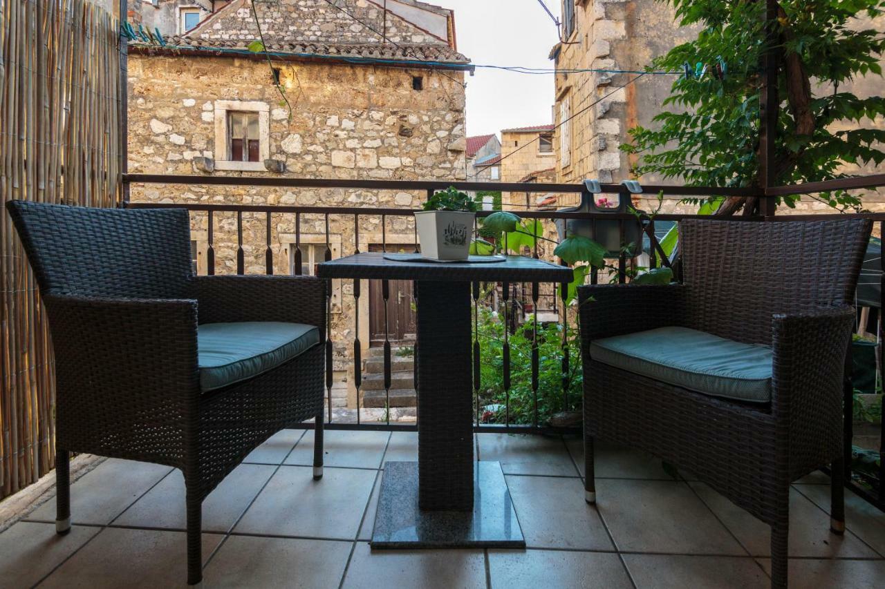 Apartments Villa Anka Komiža Buitenkant foto